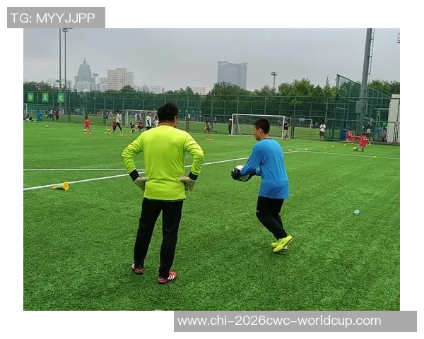 李老师带着学生们一起去购买足球的快乐经历与团队精神的培养 李老师带着学生们一起去购买足球的快乐经历与团队精神的培养